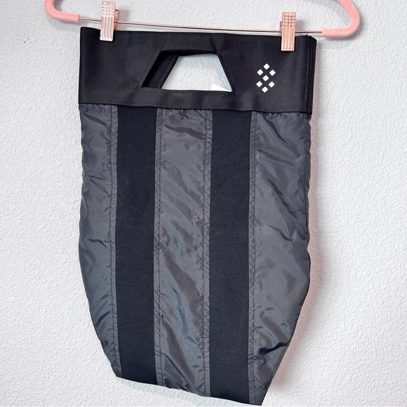 Salt Athletic Aercase Cleat Bag Black NYC Footy - Picture 2 of 5